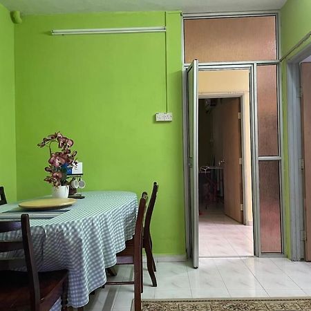 Homestaymuslim Di Teluk Intan Zewnętrze zdjęcie