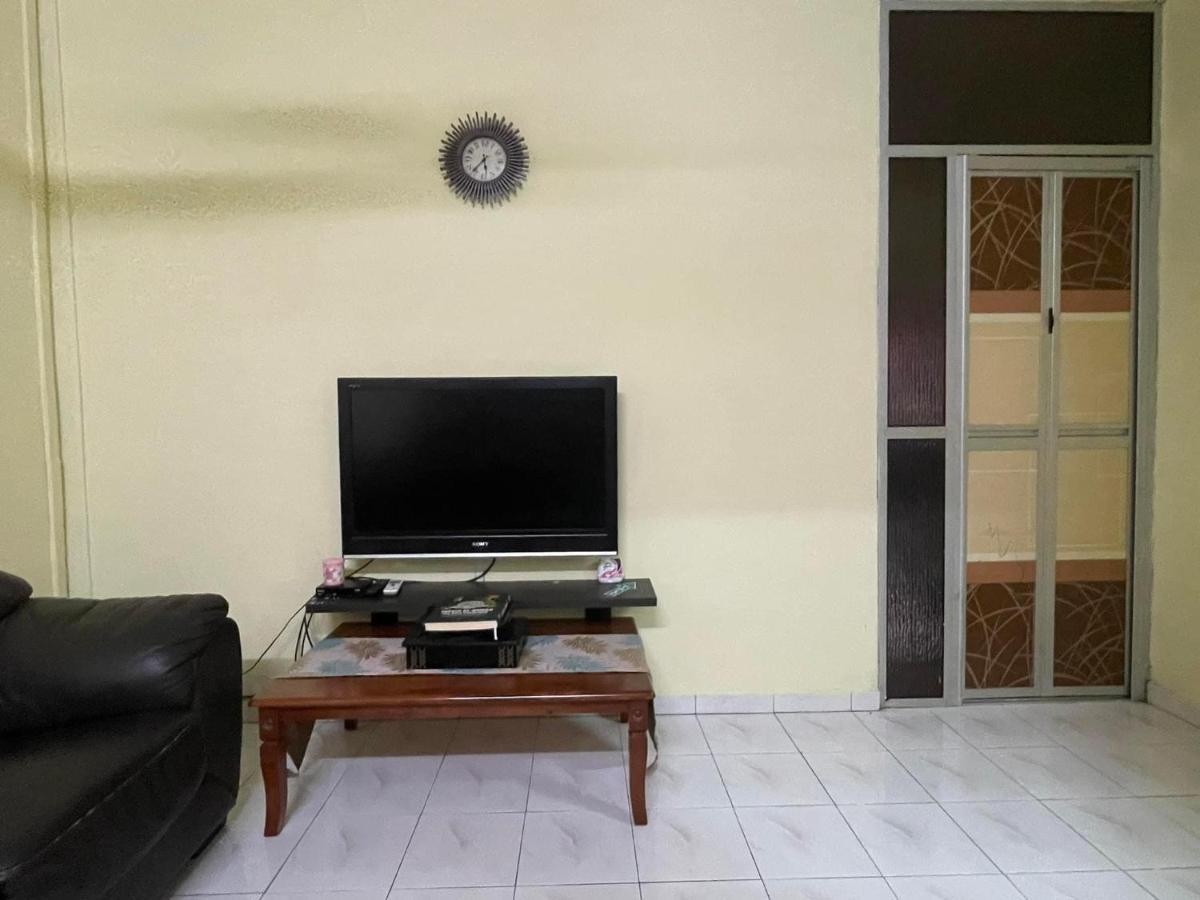 Homestaymuslim Di Teluk Intan Zewnętrze zdjęcie