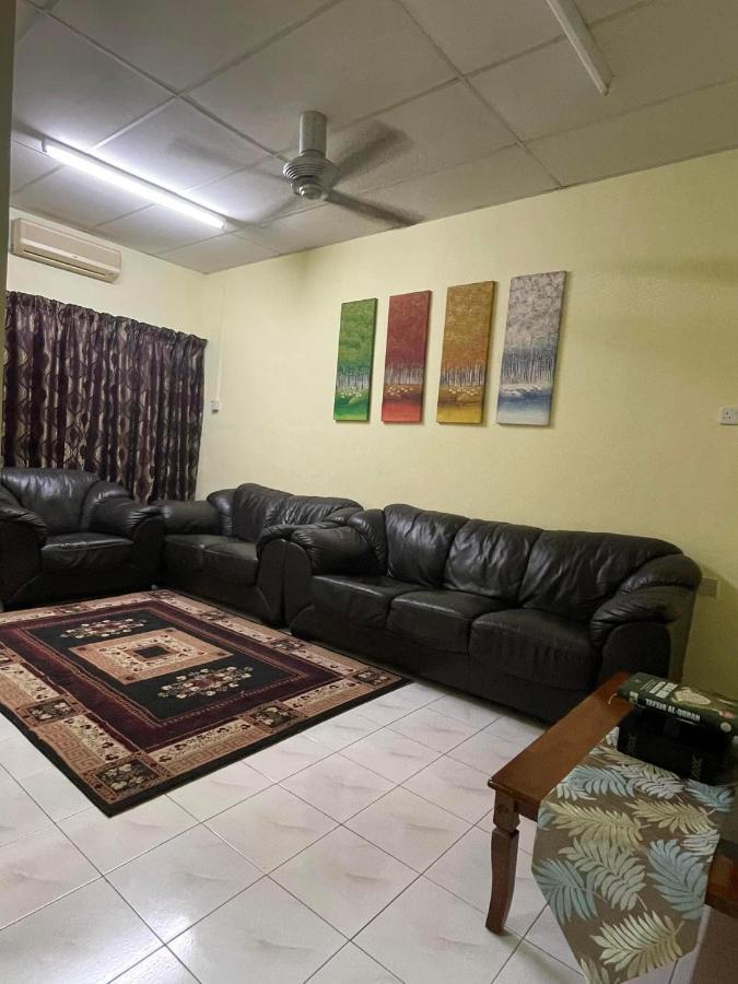 Homestaymuslim Di Teluk Intan Zewnętrze zdjęcie